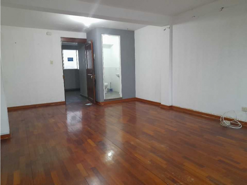 ALQUILER DE OFICINA EN MIRAFLORES - 2