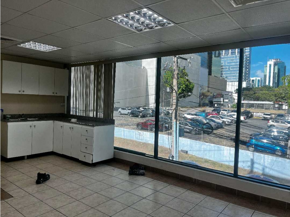 ALQUILER DE OFICINA EN OBARRIO EDIFICIO VICTORIA PLAZA 537m2 JP — foto 6