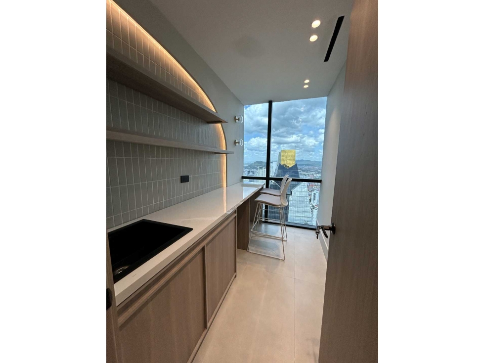 ALQUILER DE OFICINA EN TOWER FINANCIAL CENTER 149M2 JP — foto 4