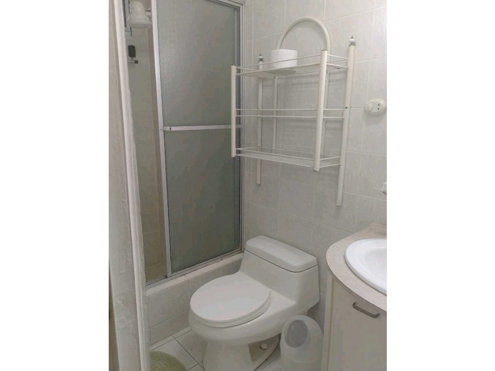 ALQUILER DE SUITE AMOBLADA EN KENNEDY NUEVA — foto 5