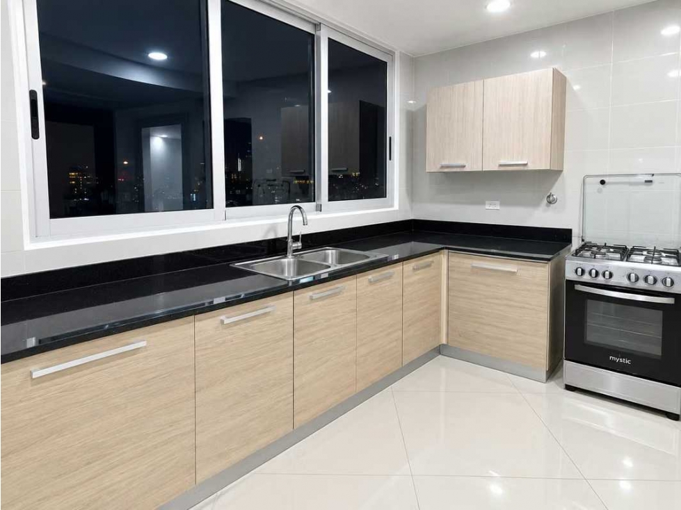 ALQUILER EN EL CANGREJO PH LUXOR 3R , CBE LINEA BLANCA LT. — foto 6