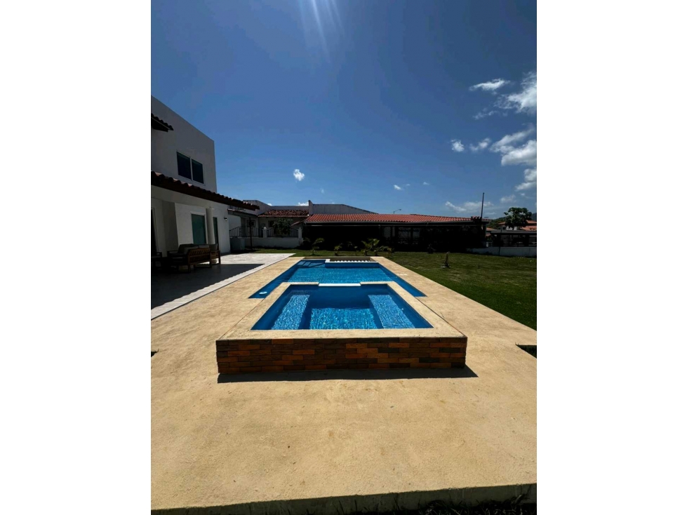 ALQUILER ESPECTACULAR CASA DE PLAYA EN MALIBU GORGONA CON PISCINA — foto 5