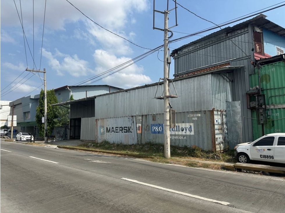 ALQUILER GALERA CENTRO LOGISTICO LLANO BONITO 800m2 - 5
