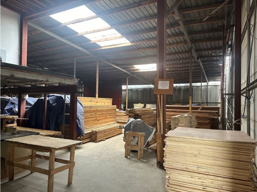 ALQUILER GALERA CENTRO LOGISTICO LLANO BONITO 800m2 - 6