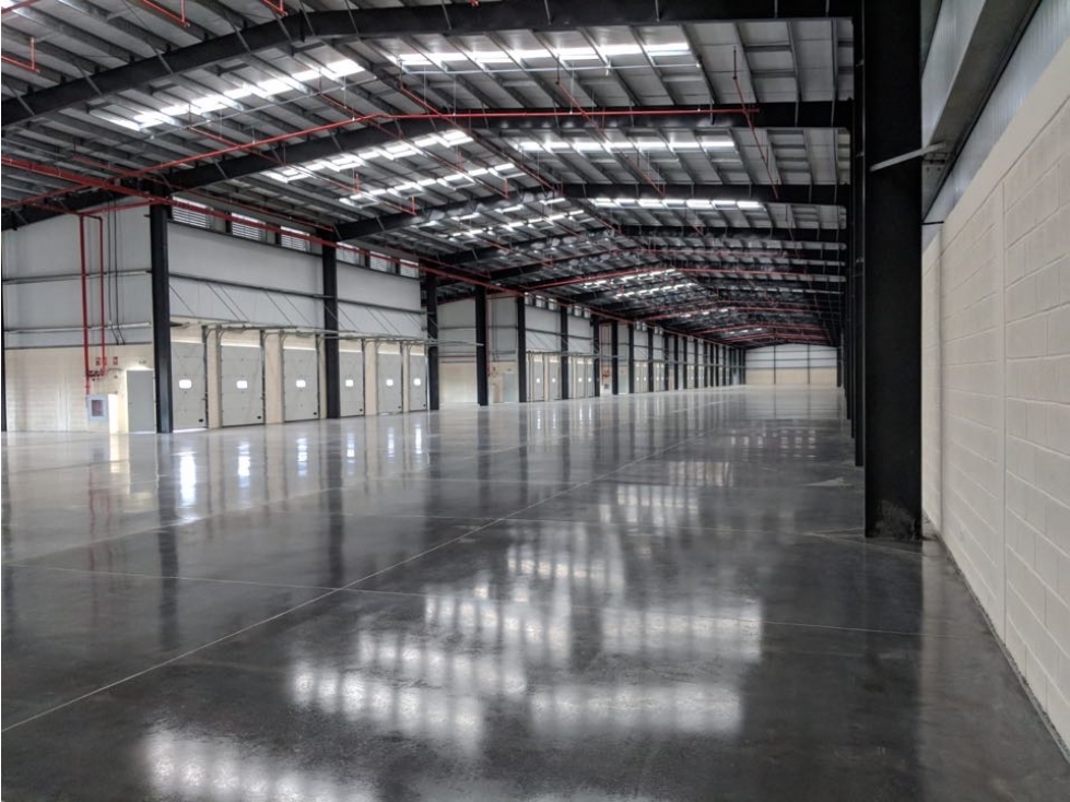 GALERAS CENTRO LOGISTICO LLANO BONITO 1,137- 1,280-1,289m2 JP
