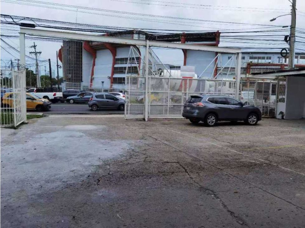 ALQUILER GALERA EN LLANO BONITO CERCA ROMEL FERNANDEZ — foto 3