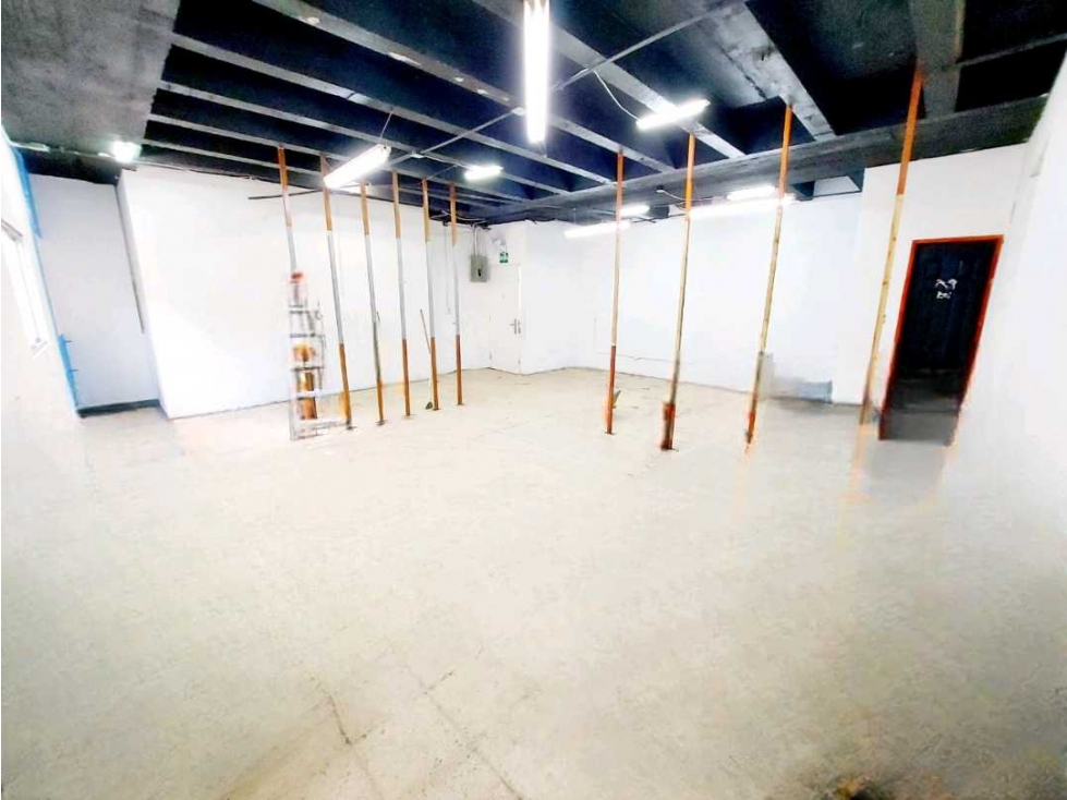 ALQUILER LOCAL 100M2 1ER FRENTE AL METRO DE VIA ARGENTINA Y VIA ESPAÑA — foto 5