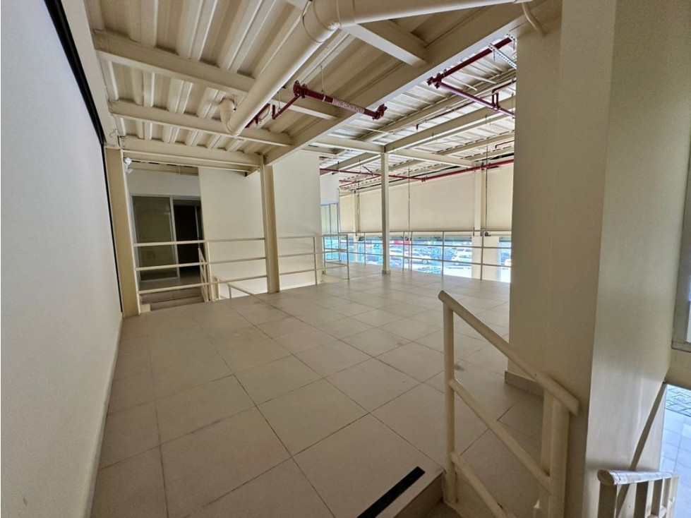 ALQUILER DE LOCAL EN VIA PORRAS CON MANTENIMIENTO INCLUIDO 291m2 JP — foto 5