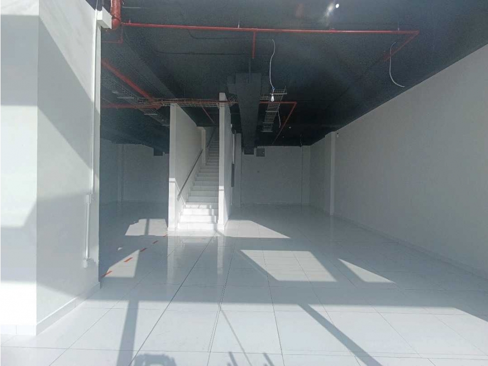 ALQUILER LOCAL 90 M2, 160 M2 EN ROYAL BLUE PLAZA LT — foto 2