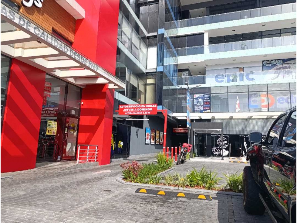 ALQUILER LOCAL 90 M2, 160 M2 EN ROYAL BLUE PLAZA LT — foto 3