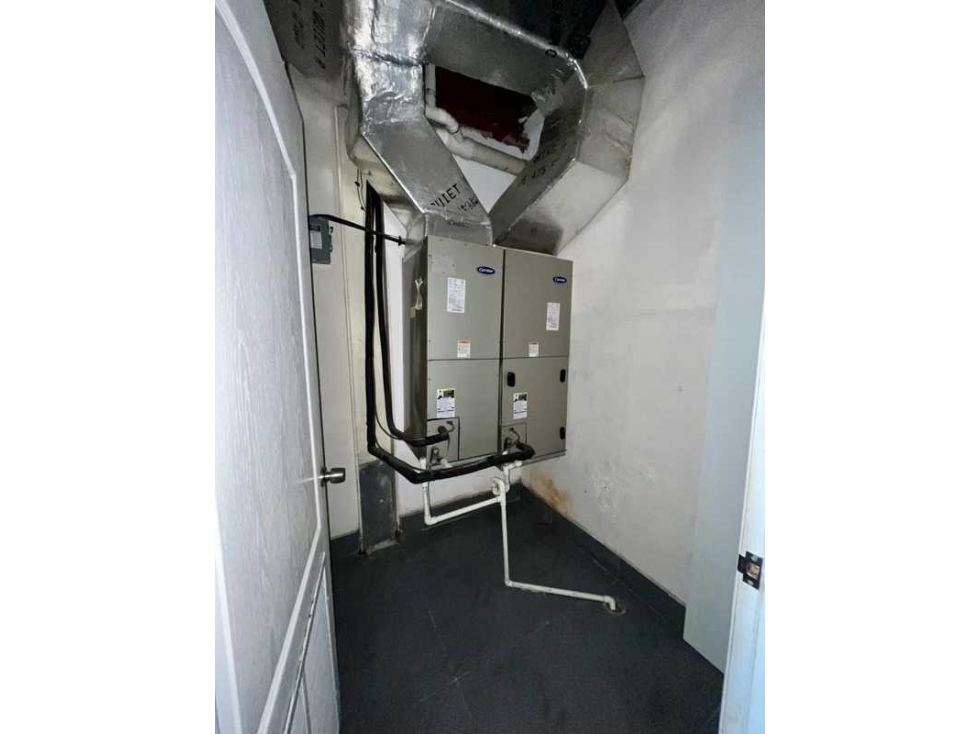 ALQUILER LOCAL COMERCIAL 100 MT2 EN SAN FRANCISCO LT. - 5