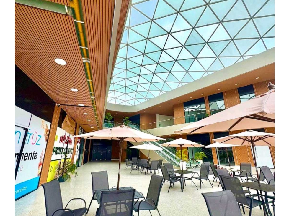 ALQUILER LOCAL COMERCIAL 79.08 m2 EN PH PANAMA PLAZA LT.