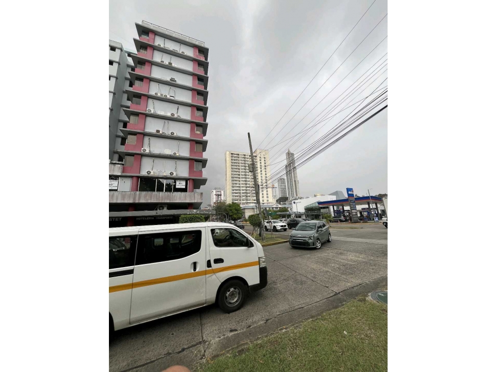 ALQUILER LOCAL COMERCIAL 105M2 PLAZA MILANO LT — foto 3