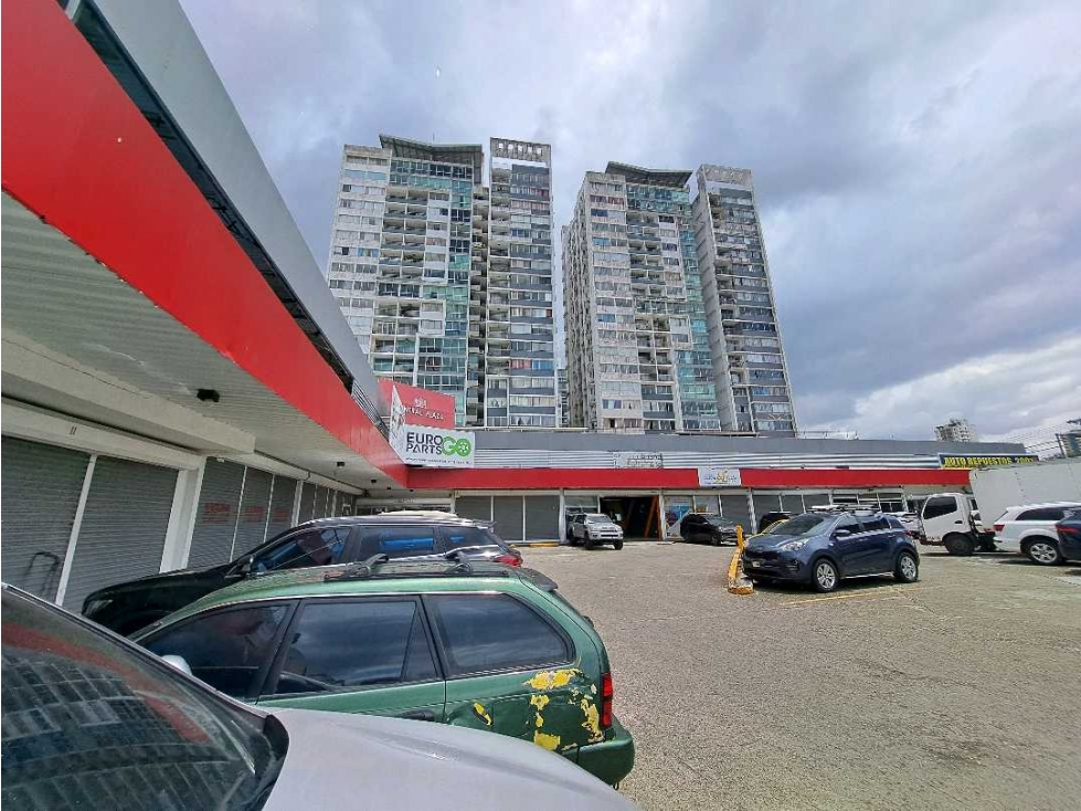 ALQUILER LOCAL COMERCIAL 150M2 VIA TRANSISMICA - 1