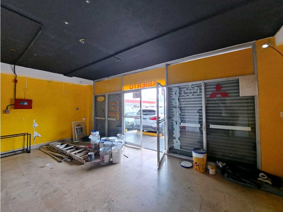 ALQUILER LOCAL COMERCIAL 150M2 VIA TRANSISMICA - 5