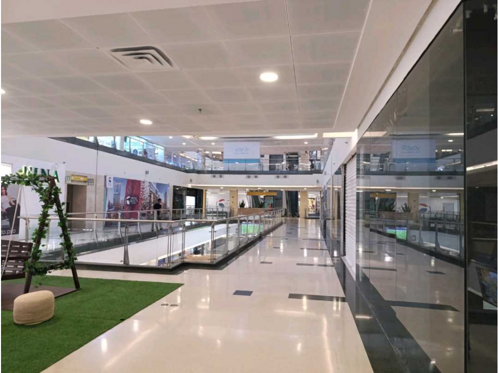 ALQUILER LOCAL COMERCIAL 82MT2 EN PLANTA BAJA ALBROOK MALL LT — foto 4