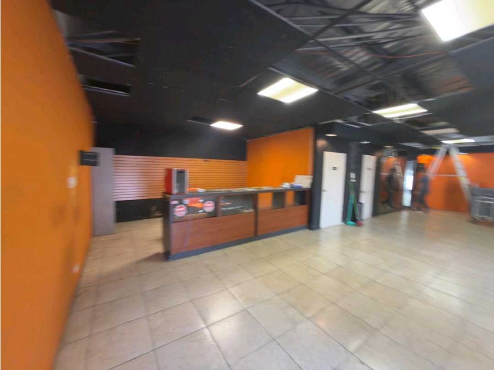 ALQUILER LOCAL COMERCIAL AVDA PRINCIPAL PARA TALLER 800M2 NRR — foto 5