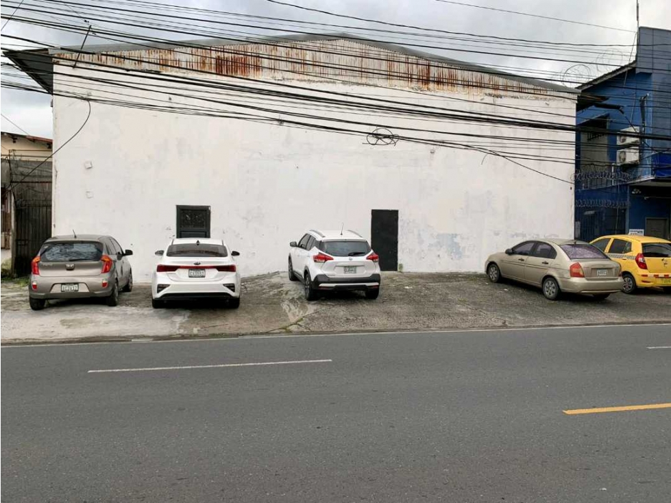 ALQUILER LOCAL COMERCIAL AVDA TRANSIMICA 1100M2 NRR — foto 2
