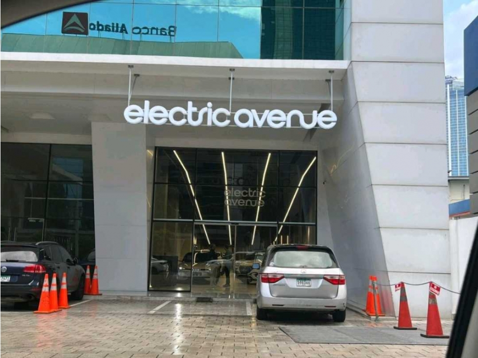 ALQUILER LOCAL COMERCIAL CALLE 50 F&F TOWER REVOLUTION NRR — foto 4