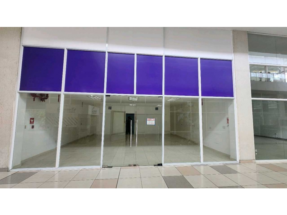 VENTA LOCAL COMERCIAL CON MEZZANINE CRYSTAL PLAZA - 5