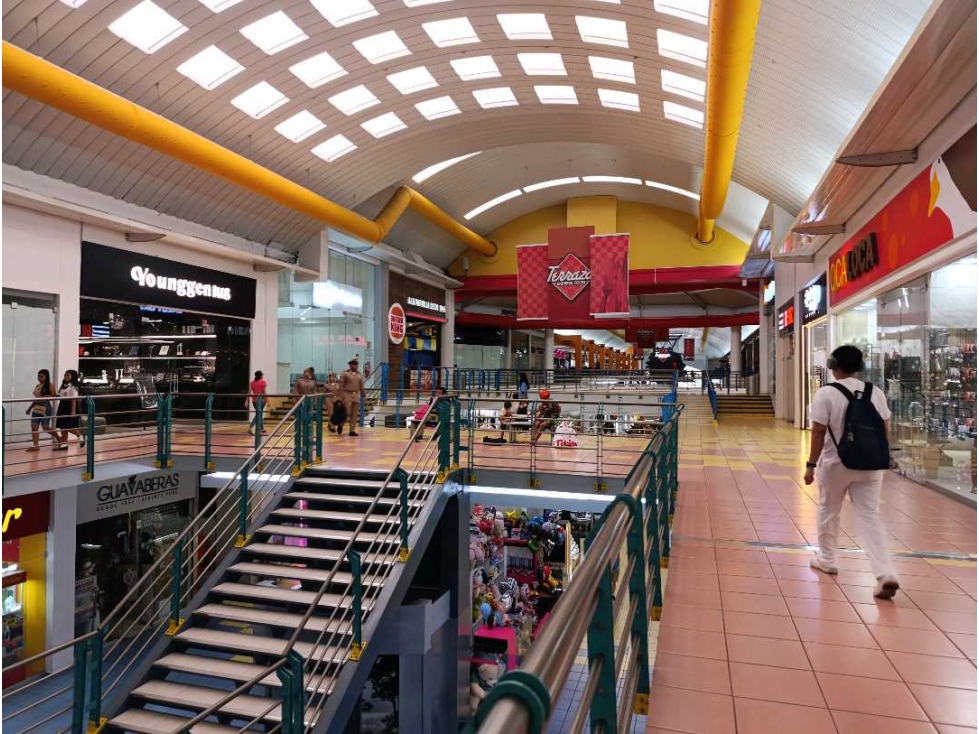 VENTA LOCAL COMERCIAL EN ALBROOK MALL 107.56mt2 LT - 4