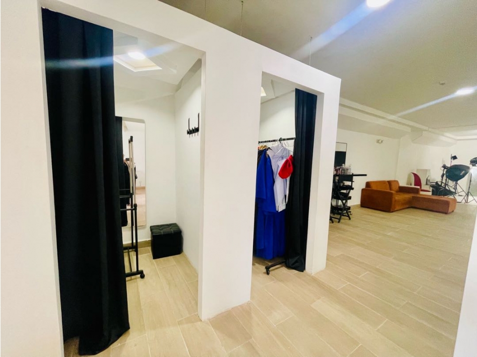 ALQUILER LOCAL COMERCIAL EN BELLA VISTA — foto 4