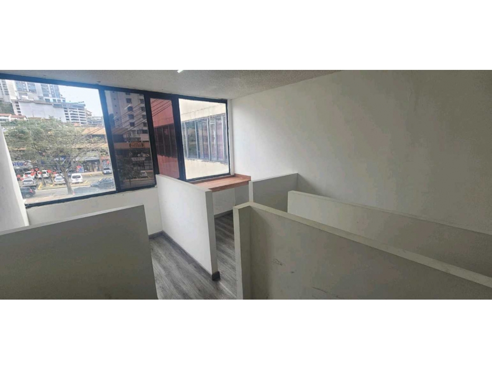 ALQUILER LOCAL COMERCIAL EN CENTRO COMERCIAL BOULEVARD EL DORADO