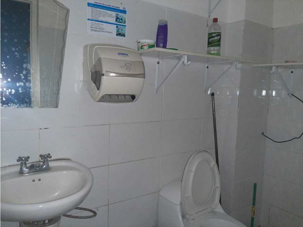 ALQUILER LOCAL COMERCIAL EN CONDADO DEL REY MBR — foto 3