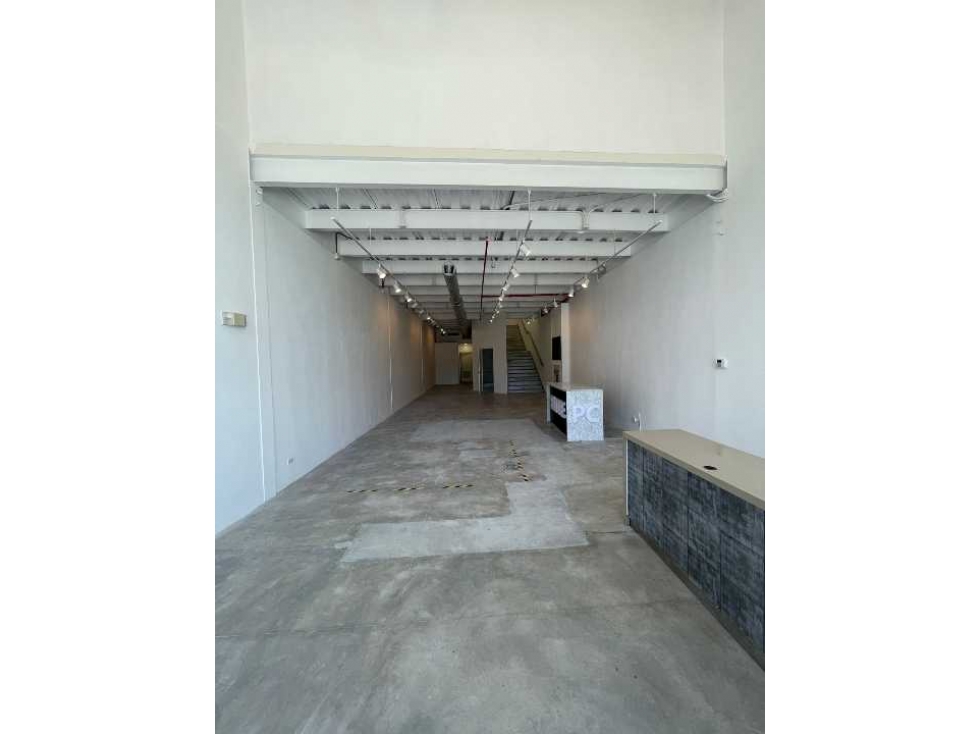 ALQUILER LOCAL COMERCIAL EN OBARRIO 260 MT2 — foto 6