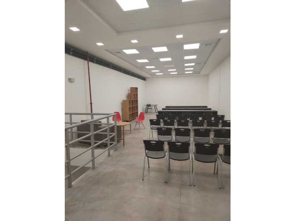ALQUILER LOCAL COMERCIAL EN OBARRIO 260 MT2