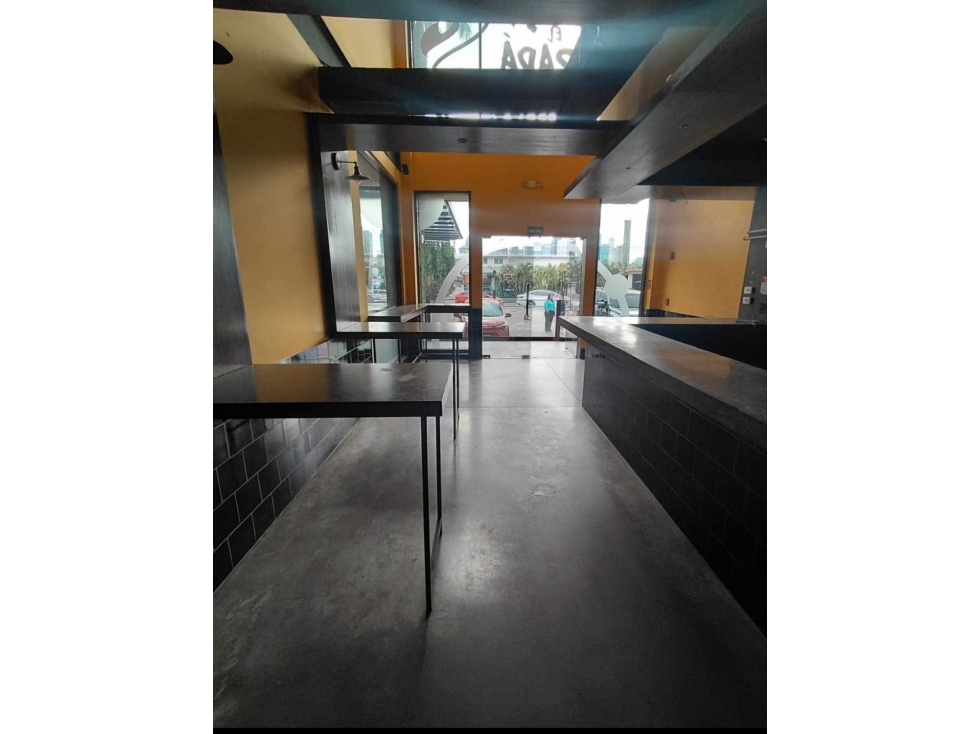 ALQUILER LOCAL COMERCIAL EN SAN FRANCISCO IDEAL PARA RESTAURANTE LT. — foto 3