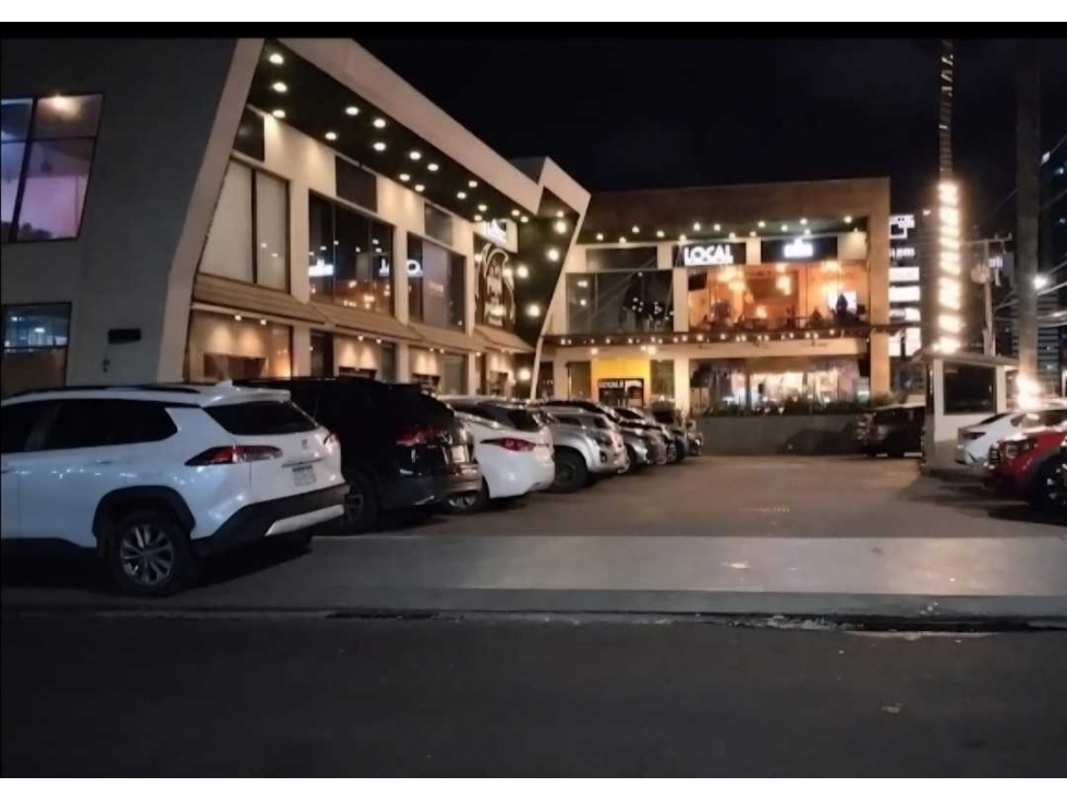 ALQUILER LOCAL COMERCIAL EN SAN FRANCISCO IDEAL PARA RESTAURANTE LT. — foto 4