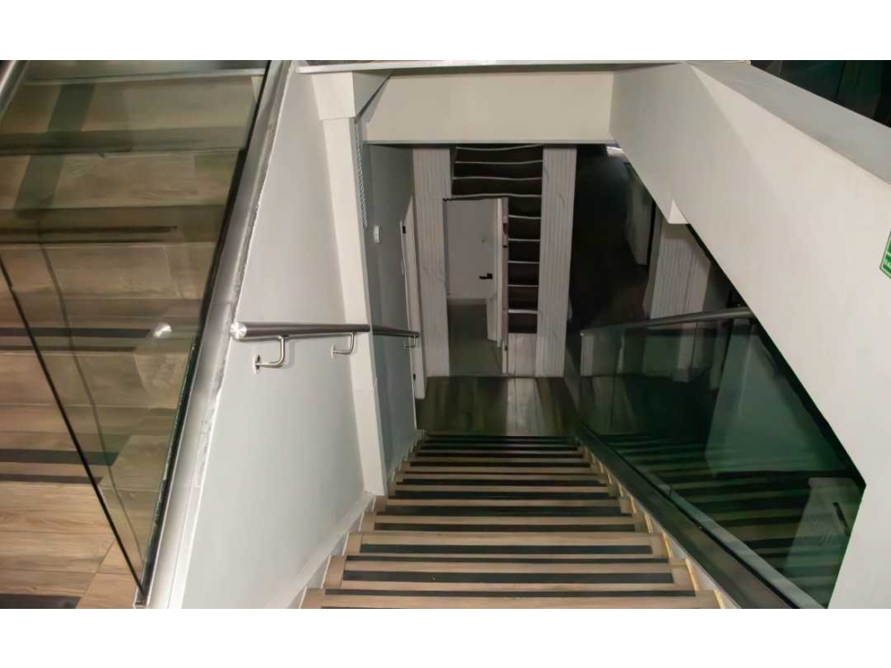 ALQUILER LOCAL COMERCIAL EN SAN FRANCISCO IDEAL PARA SPORT BAR LT. — foto 4