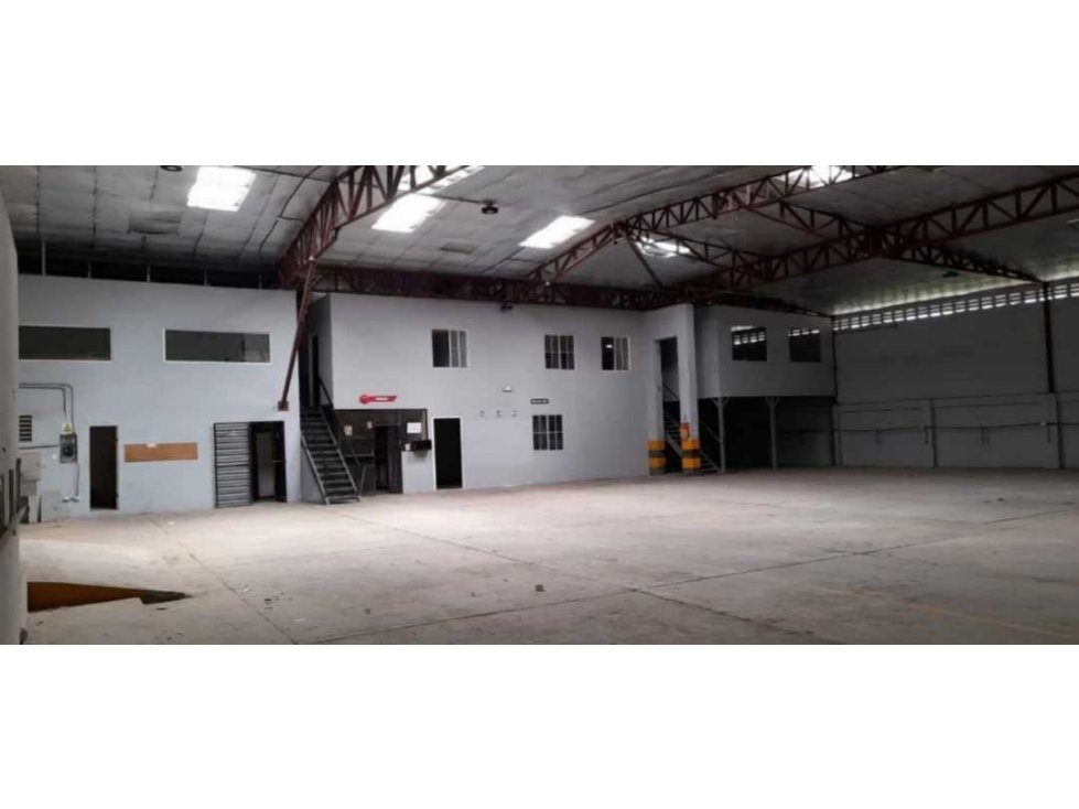 ALQUILER LOCAL COMERCIAL GALERA LLANO BONITO