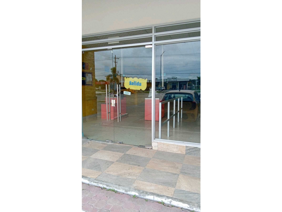 ALQUILER LOCAL COMERCIAL PAZA GORGONA IDEAL PARA TODO - 3