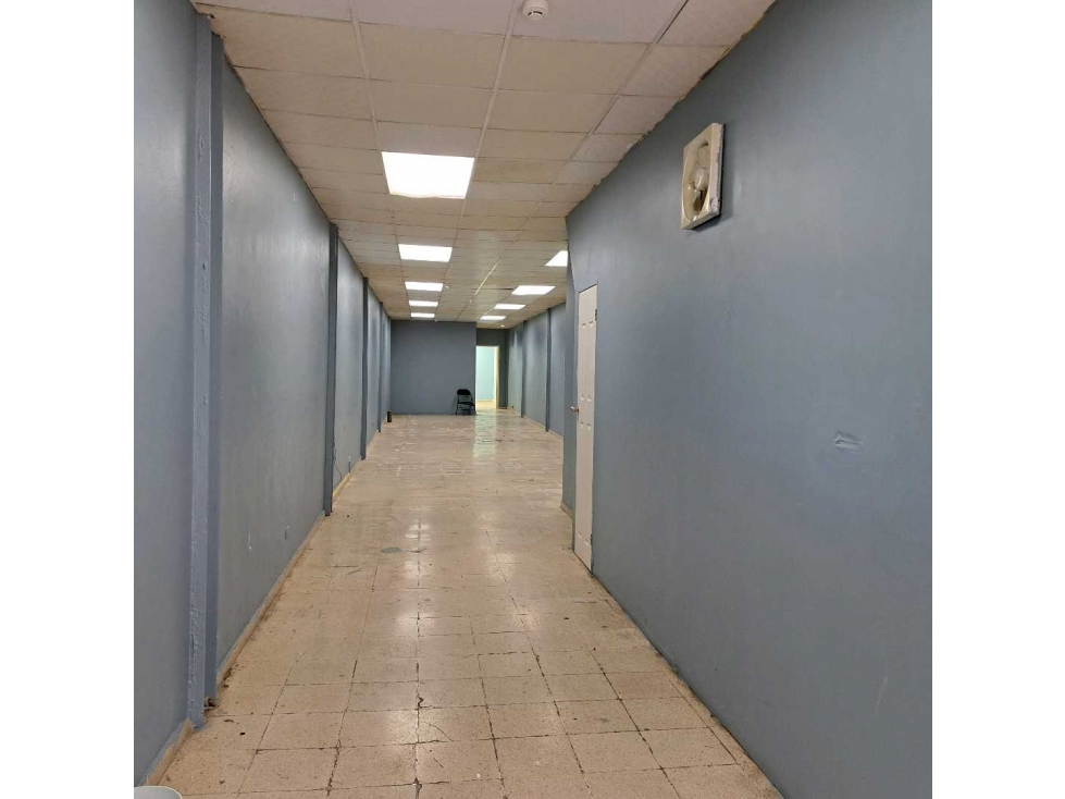 ALQUILER LOCAL COMERCIAL ZONA LIBRE DE COLON 280M2 - 4