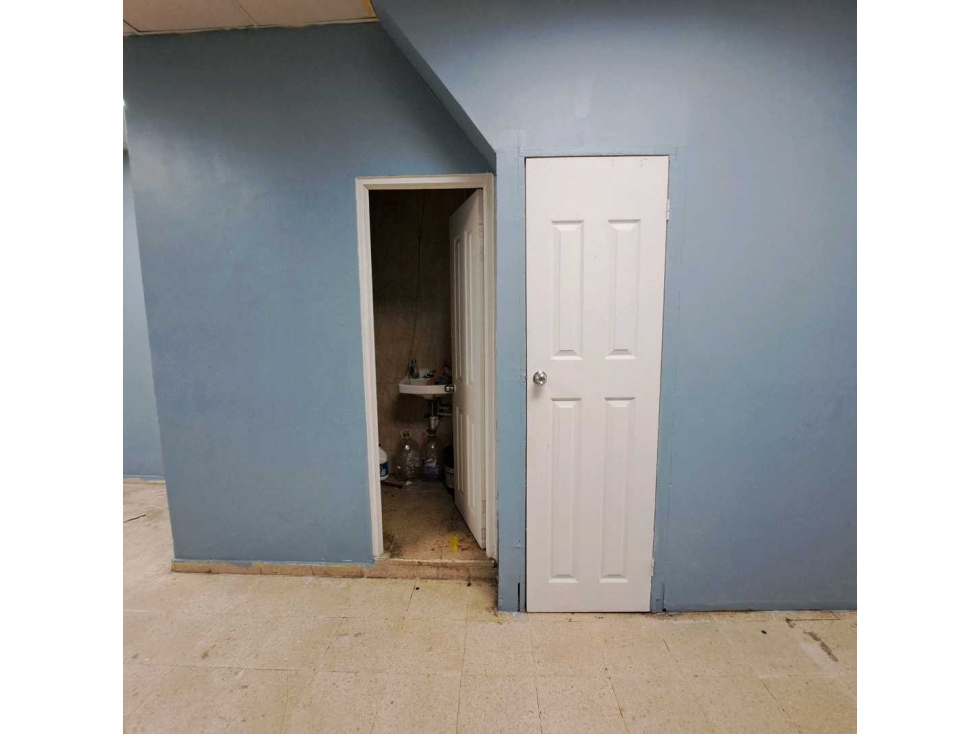 ALQUILER LOCAL COMERCIAL ZONA LIBRE DE COLON 280M2 - 5