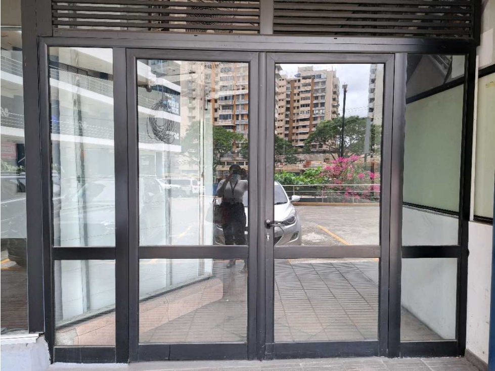 ALQUILER LOCAL EL DORADO 223M2 INCLUYE ITBMS Y MANTENIMIENTO 2850 VV - 3