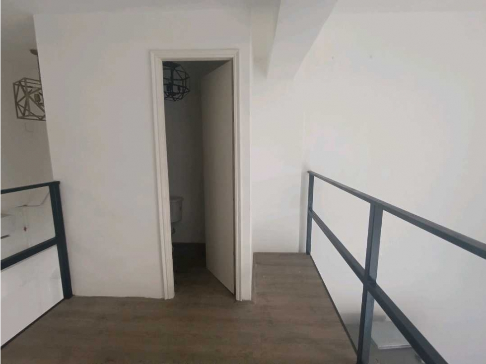 ALQUILER LOCAL COMERCIAL EN CASCO ANTIGUO EXCELENTE UBICACION LT. — foto 4