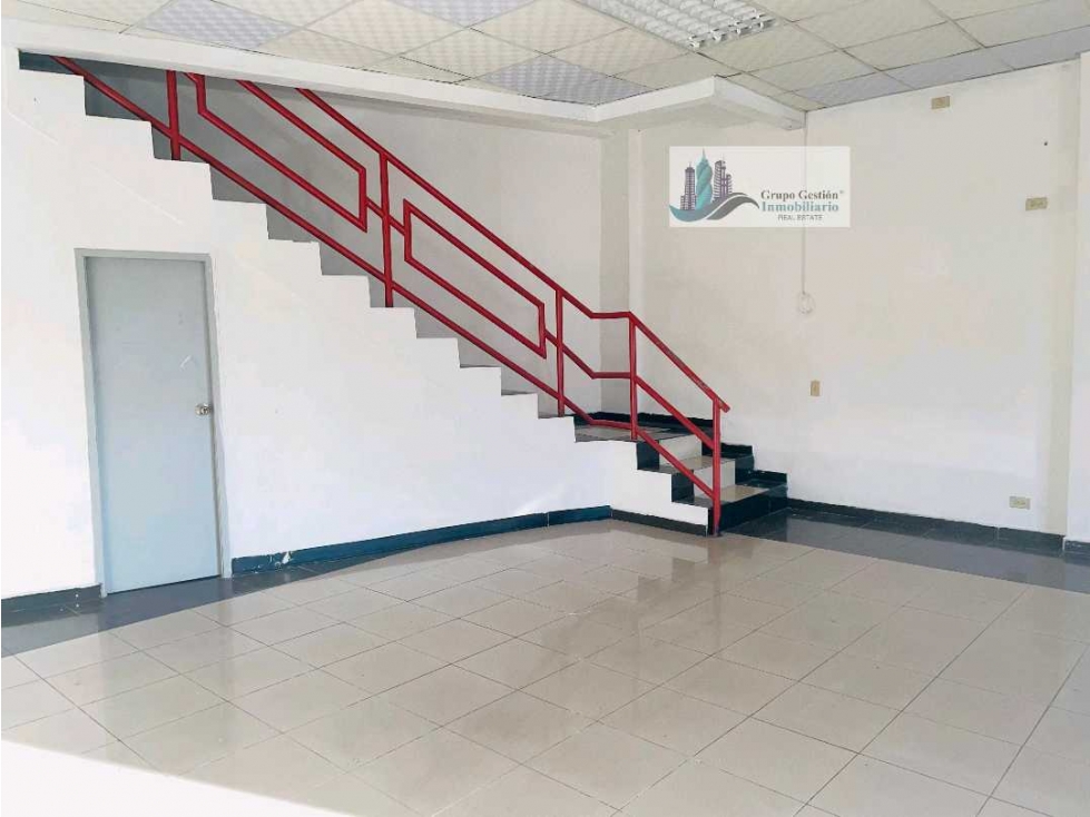 ALQUILER LOCAL EN DAVID 130 METROS 2 PLANTAS