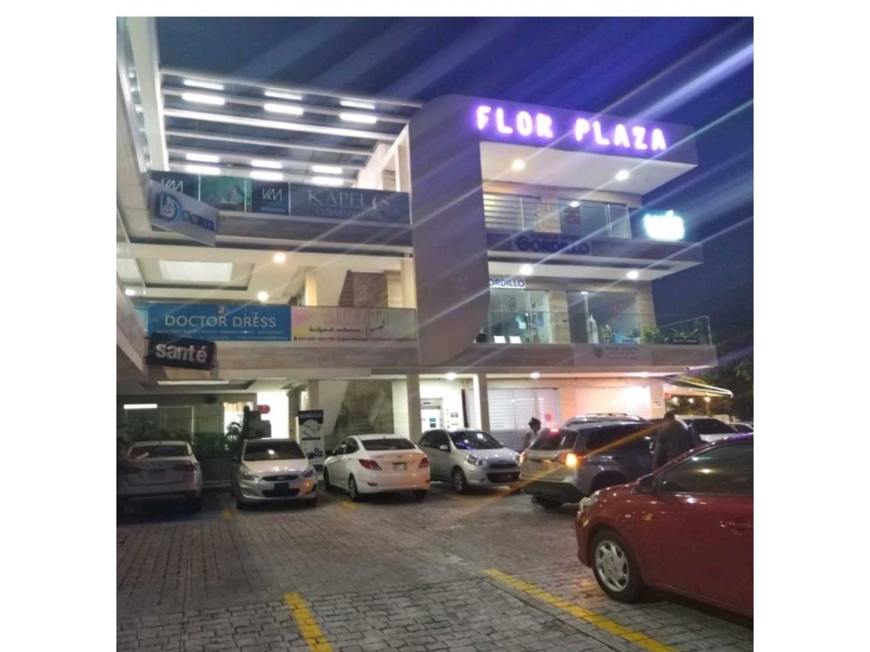 ALQUILER LOCAL EN FLOR PLAZA 105 mt2 PISO 2 — foto 3