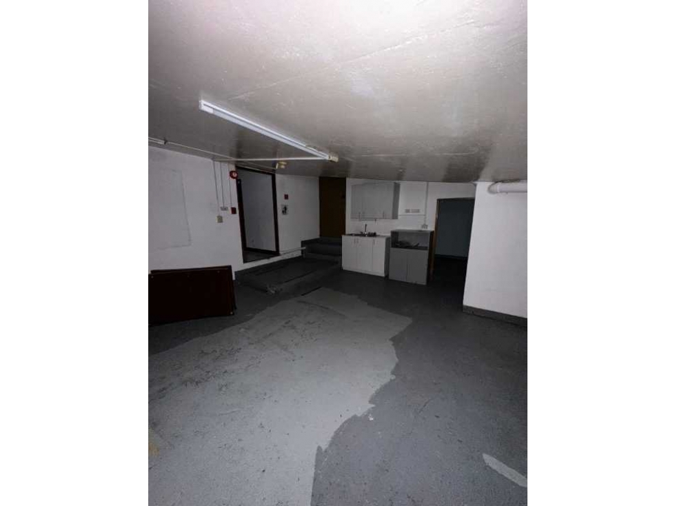ALQUILER LOCAL EN PLANTA BAJA 209 m2 — foto 3