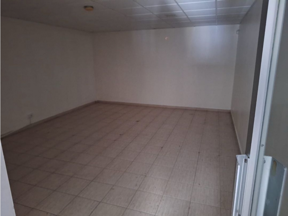 ALQUILER DE LOCAL EN PLANTA BAJA EN SAN FRANCISCO 140M2 JP — foto 6