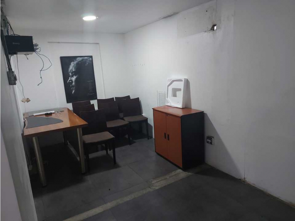 ALQUILER LOCAL IDEAL PARA RESTAURANT 400 M2 DOS CAMPANAS INDUSTRIALES — foto 5