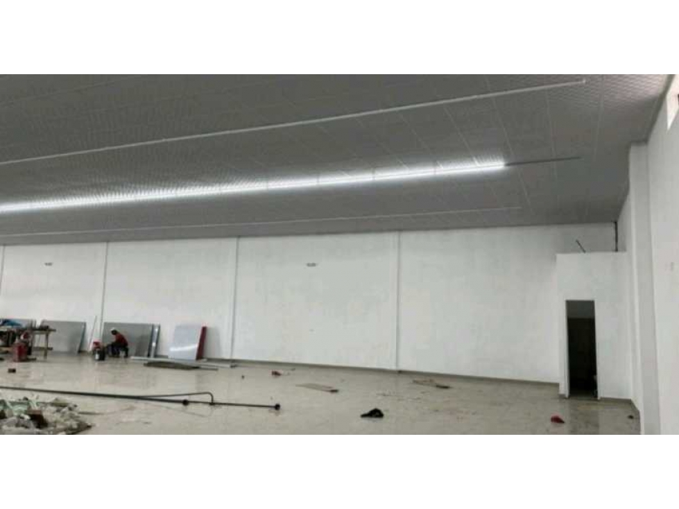 ALQUILER LOCAL O GALERA DE 930 M2 EN CHORRERA ALTOS DE LA PRADERA — foto 6