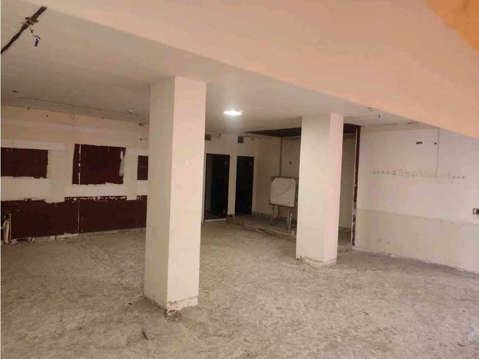ALQUILER LOCAL PLANTA BAJA 110 m2 EN CALLE 50 — foto 3