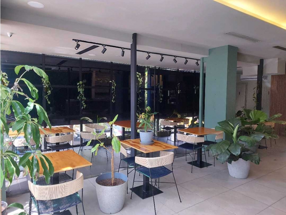ALQUILER LOCAL PLANTA BAJA OBARRIO CON MEZZANINE