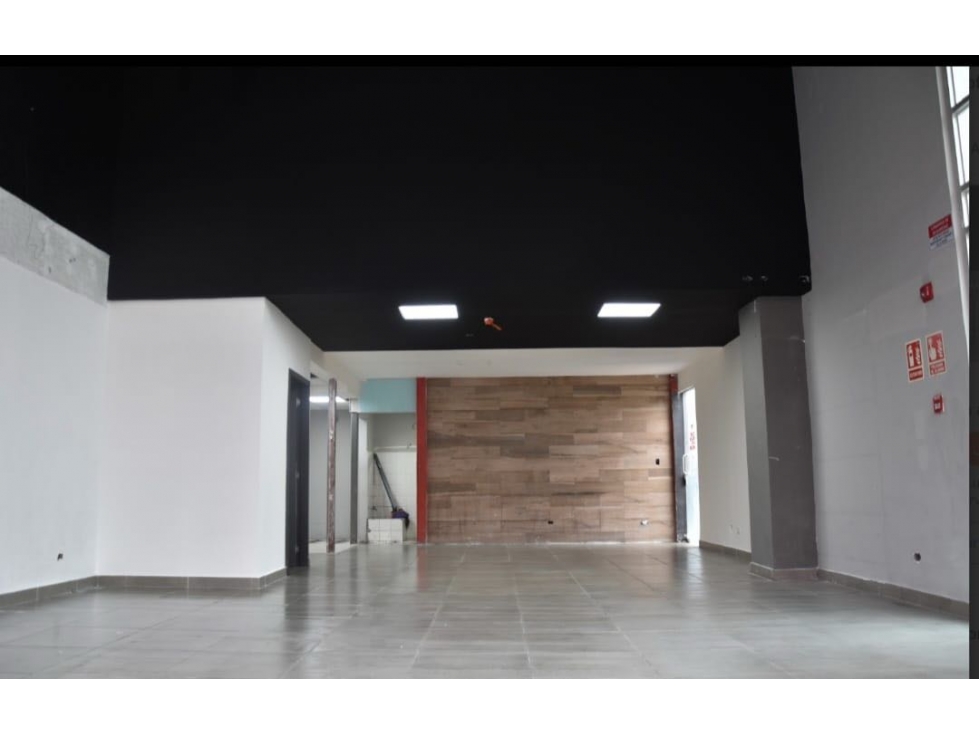 ALQUILER LOCAL PLNATA BAJA SAN FRANCISCO PLAZA 75 100 M2 JP — foto 2