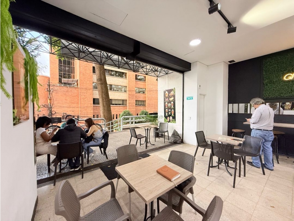 Alquiler Local Poblado Medellín 52 Mts2 MILLA DE ORO — foto 2