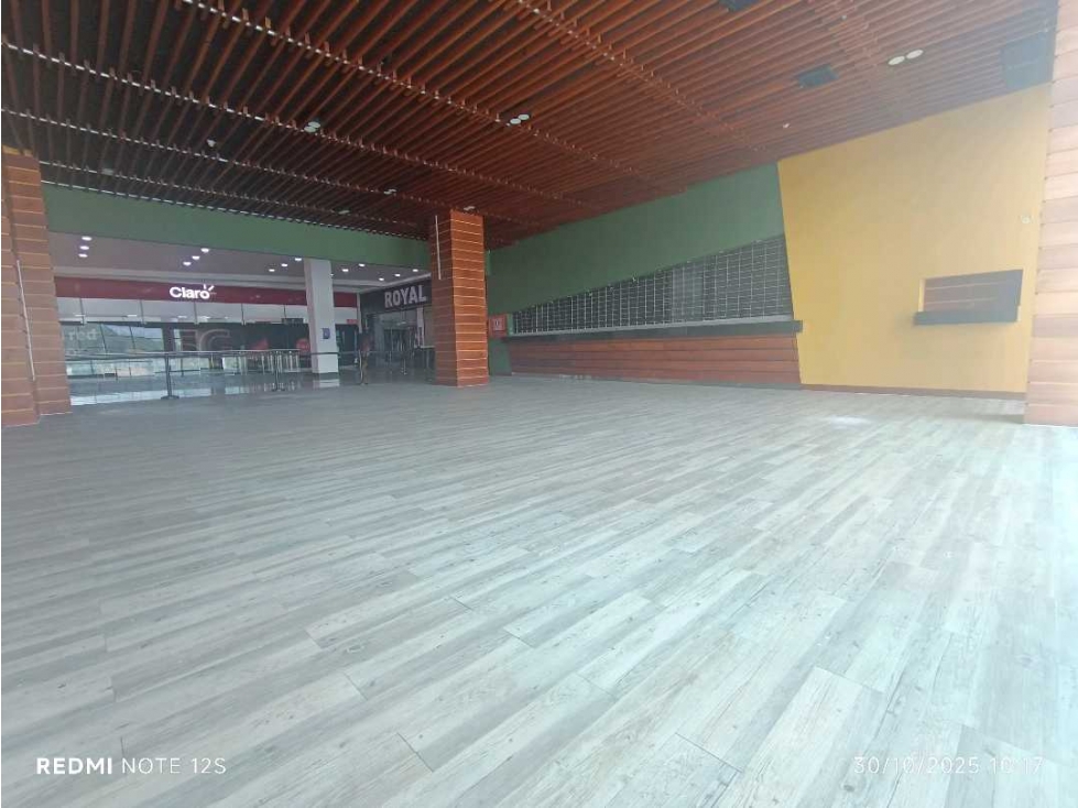 Alquiler local Restobar en Ccial poblado Medellin-sur